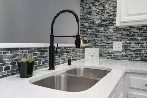 Kitchen - 3440 S Delaware Ave #118, Springfield, MO 65804 photo 2 of 3