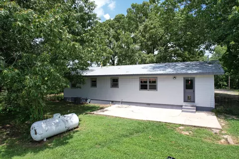 Exterior - 15232 E St Highway 76, Ava, MO 65608 photo 4 of 9