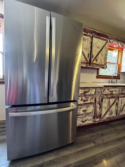 Kitchen - 15232 E St Highway 76, Ava, MO 65608 photo 2 of 2