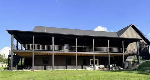Exterior - 71 Castlegate Dr, Seymour, MO 65746 photo 4 of 8