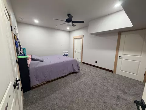 Bedroom - 71 Castlegate Dr, Seymour, MO 65746 photo 3 of 5
