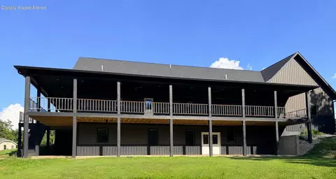 Exterior - 71 Castlegate Dr, Seymour, MO 65746 photo 5 of 8