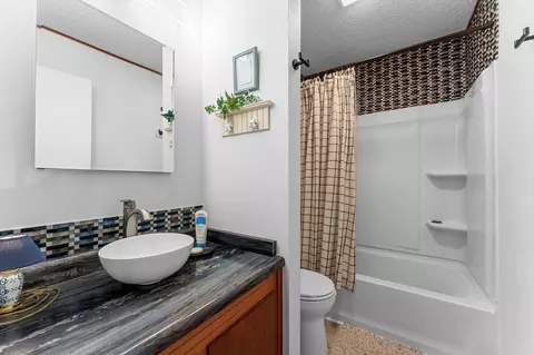 Bath - 25691 Hillcrest Dr, Shell Knob, MO 65747 photo 2 of 3