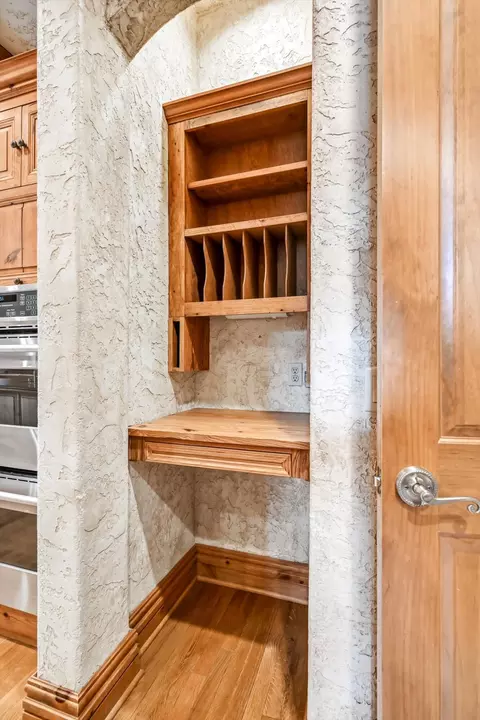 Kitchen - 6108 S Bluff Ridge Rd, Ozark, MO 65721 photo 8 of 11
