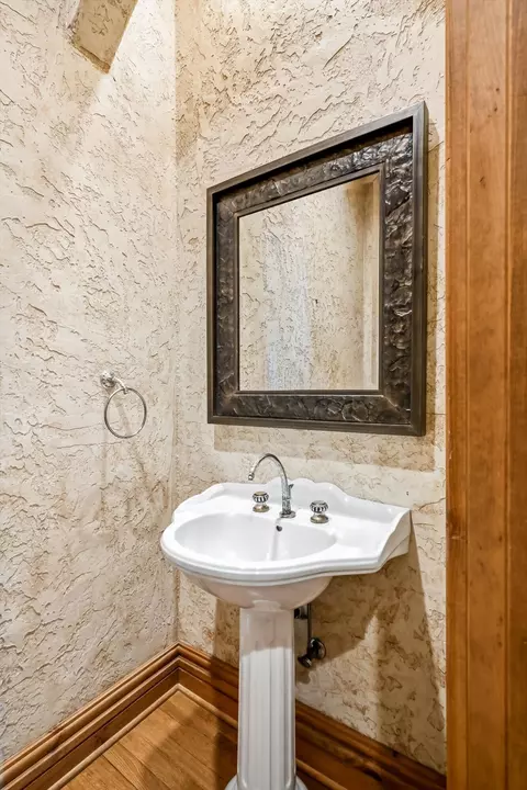 Bath - 6108 S Bluff Ridge Rd, Ozark, MO 65721 photo 1 of 15
