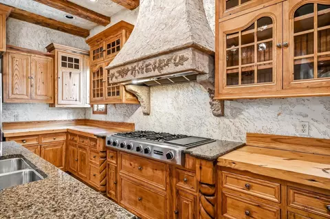 Kitchen - 6108 S Bluff Ridge Rd, Ozark, MO 65721 photo 3 of 11