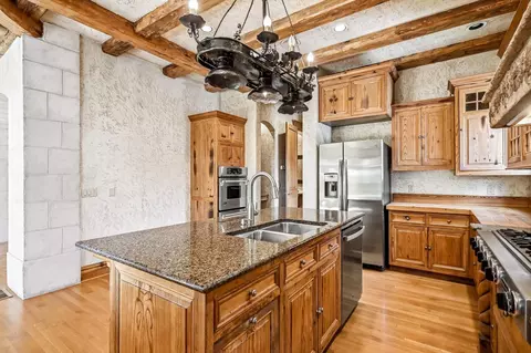 Kitchen - 6108 S Bluff Ridge Rd, Ozark, MO 65721 photo 4 of 11