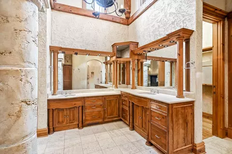 Bath - 6108 S Bluff Ridge Rd, Ozark, MO 65721 photo 6 of 15