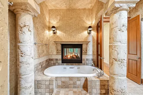 Bath - 6108 S Bluff Ridge Rd, Ozark, MO 65721 photo 7 of 15