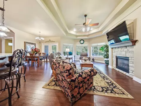 Living - 599 Penzance Dr, Nixa, MO 65714 photo 4 of 5