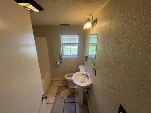 1321 N Clifton Ave, Springfield, MO 65802 photo 14