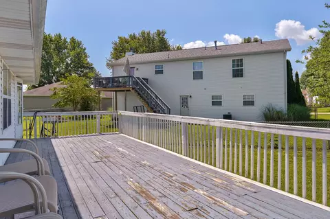 Exterior - 405 Lynn Dr, Clever, MO 65631 photo 5 of 12