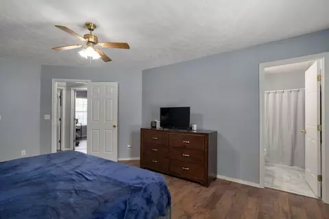 Bedroom - 405 Lynn Dr, Clever, MO 65631 photo 2 of 4
