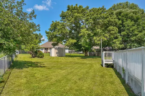Exterior - 405 Lynn Dr, Clever, MO 65631 photo 12 of 12