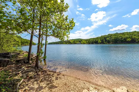 View/Area - 39 Lantern Bay Ln # 6, Branson, MO 65616 photo 6 of 7