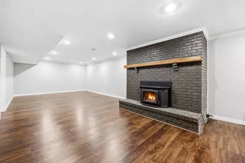Living - 1050 E Camorene St, Springfield, MO 65803 photo 6 of 6