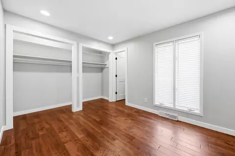 Bedroom - 1050 E Camorene St, Springfield, MO 65803 photo 2 of 2