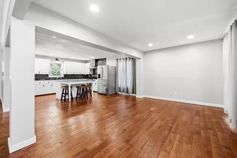 Living - 1050 E Camorene St, Springfield, MO 65803 photo 5 of 6