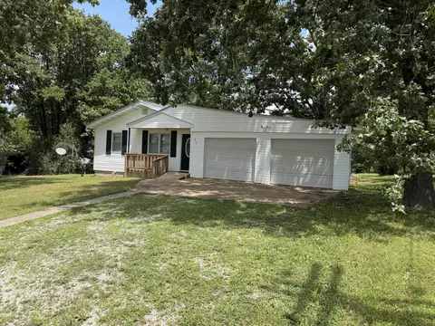 Exterior - 917 S Elm St, Mountain View, MO 65548 photo 2 of 8