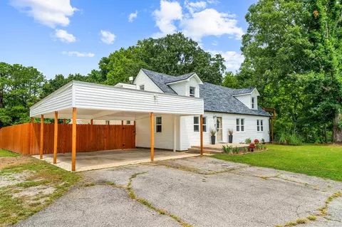 Exterior - 22059 Knob Hill Ln, Shell Knob, MO 65747 photo 3 of 11