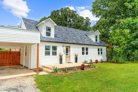 Exterior - 22059 Knob Hill Ln, Shell Knob, MO 65747 photo 4 of 11