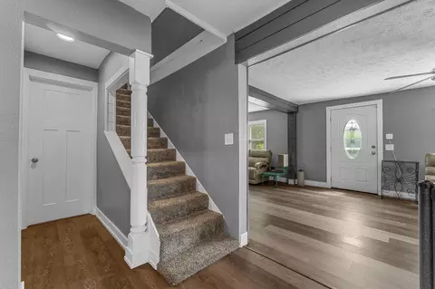 Entry Way - 22059 Knob Hill Ln, Shell Knob, MO 65747 photo 1 of 3