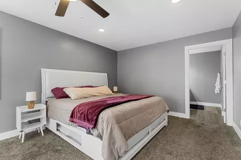 Bedroom - 22059 Knob Hill Ln, Shell Knob, MO 65747 photo 4 of 6