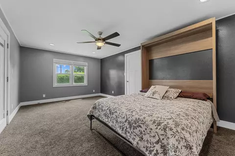 Bedroom - 22059 Knob Hill Ln, Shell Knob, MO 65747 photo 2 of 6