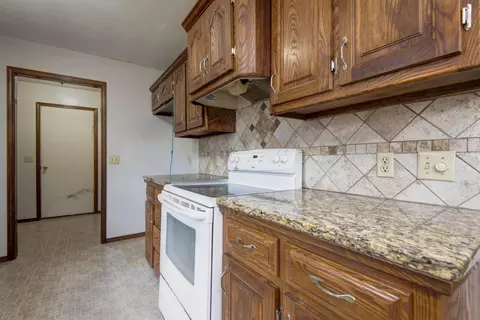 1428 W Whiteside St, Springfield, MO 65807 photo 6