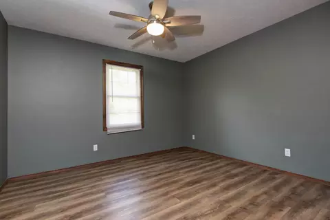 1428 W Whiteside St, Springfield, MO 65807 photo 15