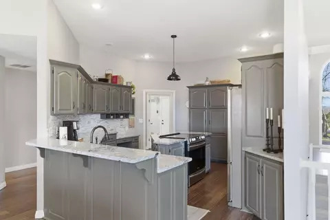 Kitchen - 3770 E Turtle Hatch Rd, Springfield, MO 65809 photo 1 of 3