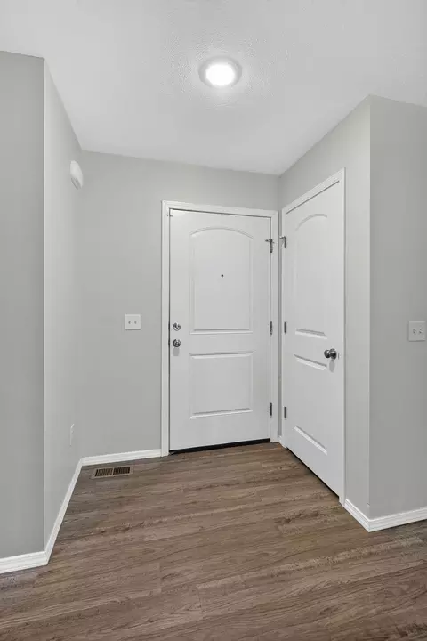 Entry Way - 505 S Forest Ln, Republic, MO 65738 photo 2 of 2