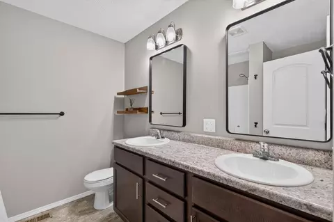 Bath - 505 S Forest Ln, Republic, MO 65738 photo 1 of 3