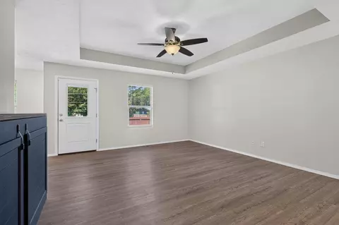 Living - 505 S Forest Ln, Republic, MO 65738 photo 3 of 3