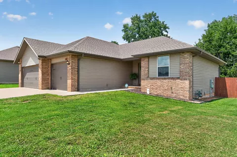Exterior - 505 S Forest Ln, Republic, MO 65738 photo 4 of 12