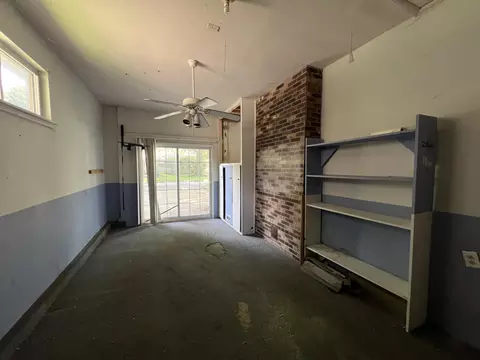 Other - 1949 S Broadway Ave, Springfield, MO 65807 photo 3 of 4