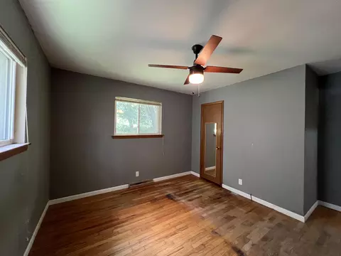 Bedroom - 1949 S Broadway Ave, Springfield, MO 65807 photo 2 of 2