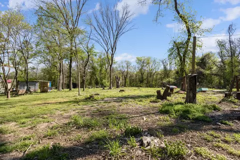 Exterior - 2512 N Benton Ave, Springfield, MO 65803 photo 5 of 6