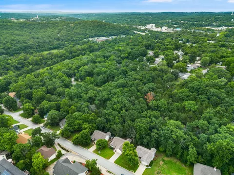 View/Area - 161 Hideaway St, Branson, MO 65616 photo 4 of 6