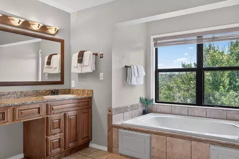 Bath - 302 Stillwater Trl #324, Branson, MO 65616 photo 3 of 5