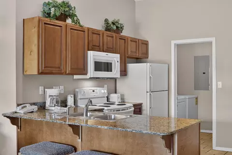 Kitchen - 302 Stillwater Trl #324, Branson, MO 65616 photo 1 of 4
