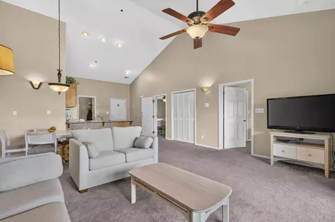 Living - 302 Stillwater Trl #324, Branson, MO 65616 photo 3 of 3