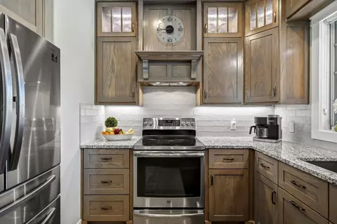 Kitchen - 210 Whispery Ln, Ozark, MO 65721 photo 8 of 10