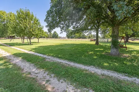 Exterior - 1905 E Webb Rd, Ozark, MO 65721 photo 13 of 27
