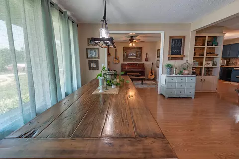 Dining - 1905 E Webb Rd, Ozark, MO 65721 photo 3 of 3