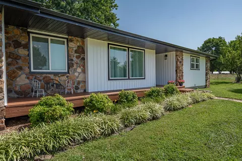 Exterior - 1905 E Webb Rd, Ozark, MO 65721 photo 5 of 27