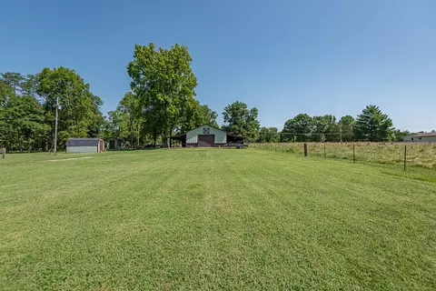 Exterior - 1905 E Webb Rd, Ozark, MO 65721 photo 14 of 27
