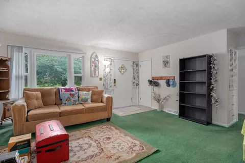 Entry Way - 1631 N Patterson Ave, Springfield, MO 65803 photo 1 of 1
