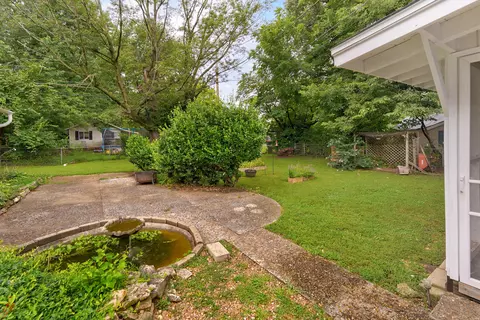 Exterior - 1631 N Patterson Ave, Springfield, MO 65803 photo 6 of 11