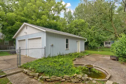 Exterior - 1631 N Patterson Ave, Springfield, MO 65803 photo 7 of 11